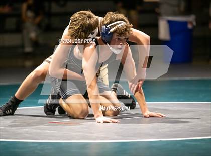 Thumbnail 2 in Farmington vs Davis  photogallery.