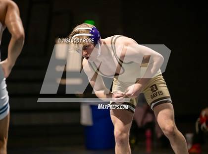 Thumbnail 2 in Farmington vs Davis  photogallery.