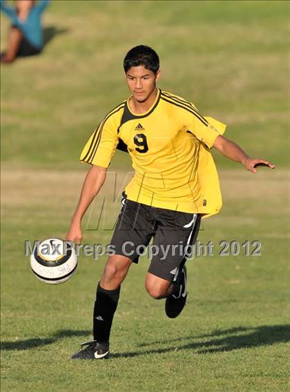 Thumbnail 3 in Villa Park vs Foothill photogallery.