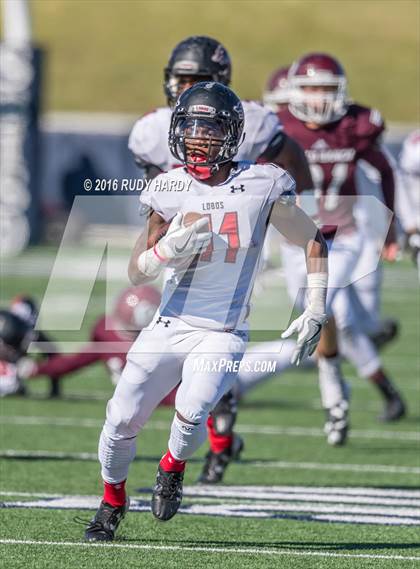 Thumbnail 2 in Langham Creek vs. Cinco Ranch (UIL 6A Area Playoff) photogallery.