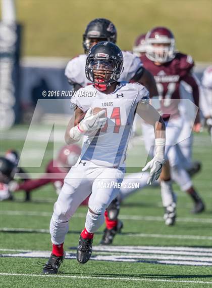 Thumbnail 2 in Langham Creek vs. Cinco Ranch (UIL 6A Area Playoff) photogallery.