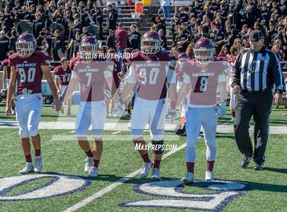 Thumbnail 2 in Langham Creek vs. Cinco Ranch (UIL 6A Area Playoff) photogallery.