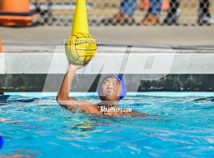 Thumbnail 3 in Fallbrook @ Clairemont photogallery.