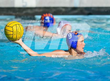 Thumbnail 2 in Fallbrook @ Clairemont photogallery.