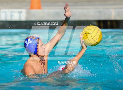 Thumbnail 1 in Fallbrook @ Clairemont photogallery.