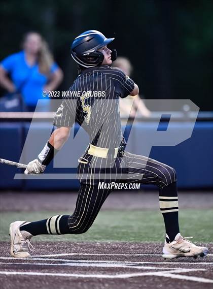 Thumbnail 1 in Ore City vs. Harleton (UIL 2A Area Playoff) photogallery.