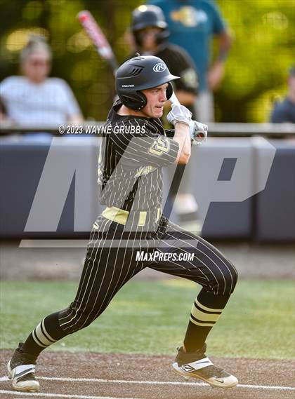 Thumbnail 2 in Ore City vs. Harleton (UIL 2A Area Playoff) photogallery.