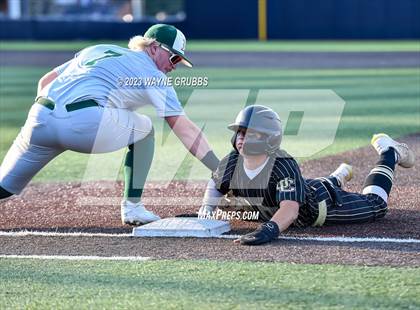 Thumbnail 3 in Ore City vs. Harleton (UIL 2A Area Playoff) photogallery.