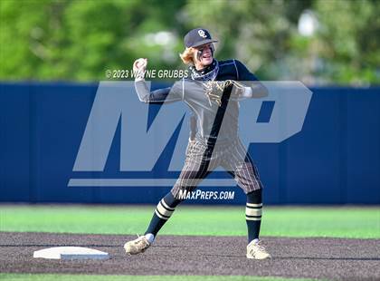 Thumbnail 2 in Ore City vs. Harleton (UIL 2A Area Playoff) photogallery.