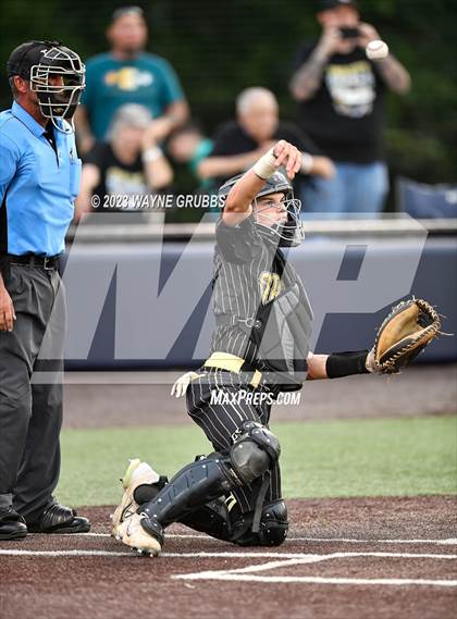 Thumbnail 1 in Ore City vs. Harleton (UIL 2A Area Playoff) photogallery.