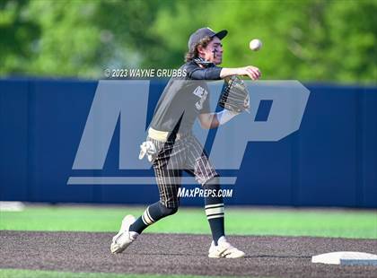 Thumbnail 2 in Ore City vs. Harleton (UIL 2A Area Playoff) photogallery.