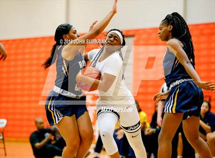 Thumbnail 3 in Norview vs Riverdale Baptist (StatVa Girls Basketball Classic) photogallery.