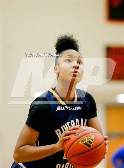 Thumbnail 1 in Norview vs Riverdale Baptist (StatVa Girls Basketball Classic) photogallery.