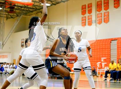 Thumbnail 2 in Norview vs Riverdale Baptist (StatVa Girls Basketball Classic) photogallery.