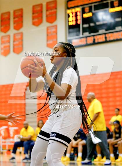 Thumbnail 2 in Norview vs Riverdale Baptist (StatVa Girls Basketball Classic) photogallery.