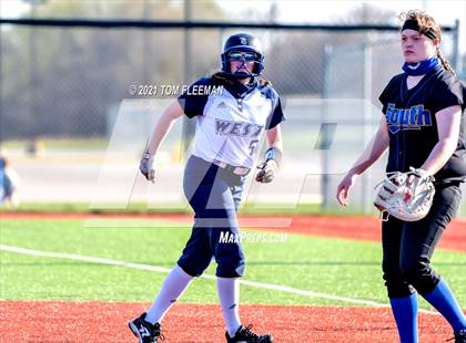 Thumbnail 2 in Olathe South @ Olathe West photogallery.