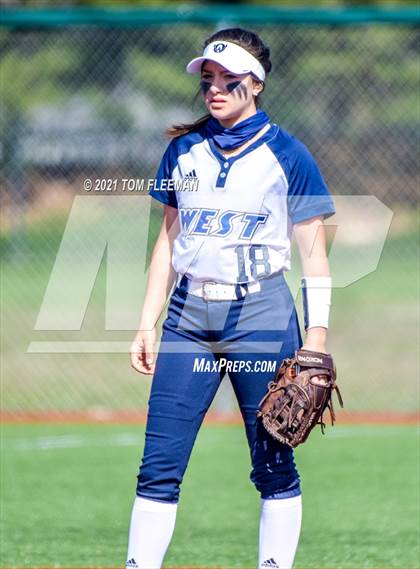 Thumbnail 1 in Olathe South @ Olathe West photogallery.
