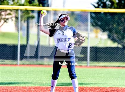 Thumbnail 1 in Olathe South @ Olathe West photogallery.