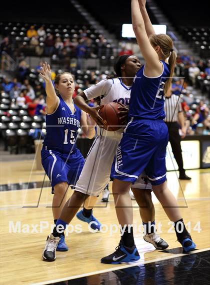 Thumbnail 1 in South vs. Washburn Rural (KSHSAA 6A Playoff) photogallery.