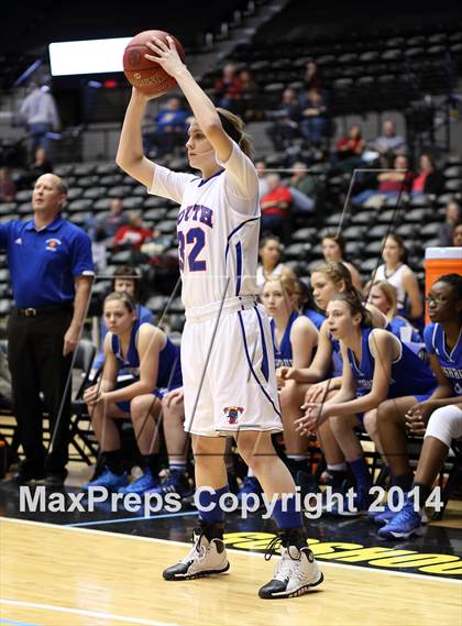 Thumbnail 3 in South vs. Washburn Rural (KSHSAA 6A Playoff) photogallery.