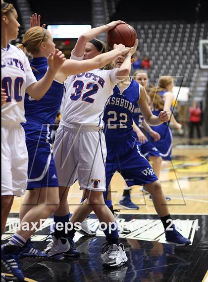 Thumbnail 1 in South vs. Washburn Rural (KSHSAA 6A Playoff) photogallery.