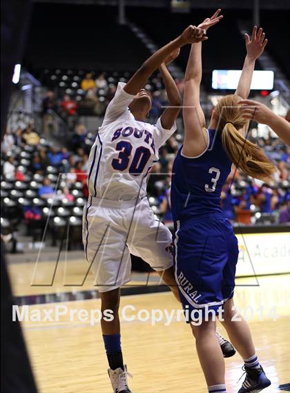 Thumbnail 2 in South vs. Washburn Rural (KSHSAA 6A Playoff) photogallery.