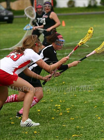 Thumbnail 3 in Niagara-Wheatfield @ Clarence photogallery.