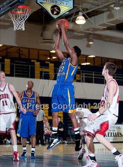 Thumbnail 3 in Garey vs. Glendora (MLK I Have A Dream Classic) photogallery.