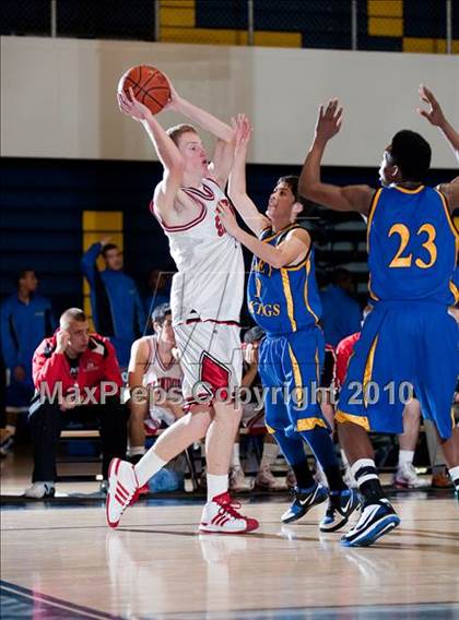 Thumbnail 1 in Garey vs. Glendora (MLK I Have A Dream Classic) photogallery.