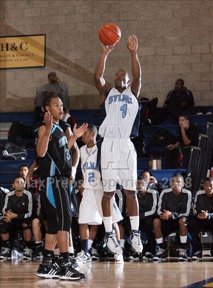 Thumbnail 3 in Sylmar vs Sheldon (Mission Prep Christmas Classic) photogallery.
