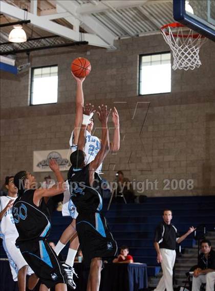 Thumbnail 2 in Sylmar vs Sheldon (Mission Prep Christmas Classic) photogallery.