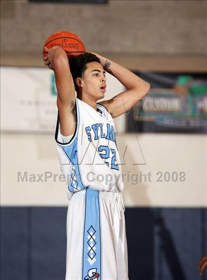 Thumbnail 3 in Sylmar vs Sheldon (Mission Prep Christmas Classic) photogallery.