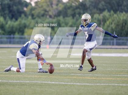 Thumbnail 2 in Drew vs Lithonia (Scrimmage) photogallery.