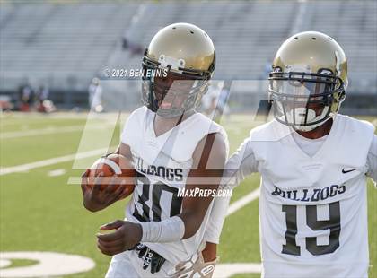 Thumbnail 2 in Drew vs Lithonia (Scrimmage) photogallery.