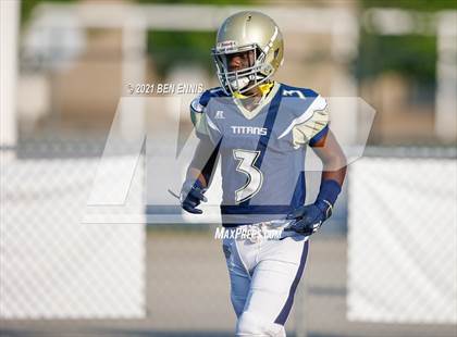 Thumbnail 2 in Drew vs Lithonia (Scrimmage) photogallery.