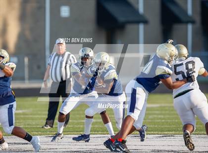 Thumbnail 2 in Drew vs Lithonia (Scrimmage) photogallery.