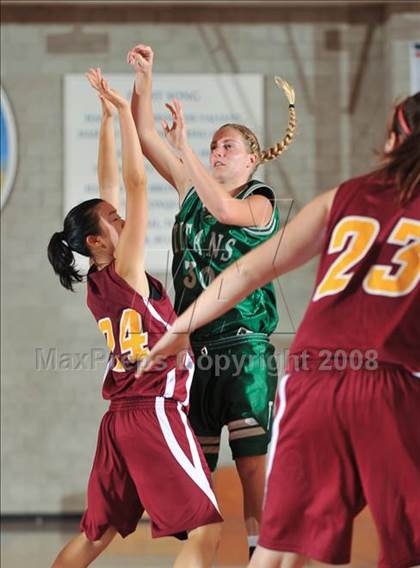 Thumbnail 3 in Torrey Pines vs. Poway (Bronco Invitational) photogallery.