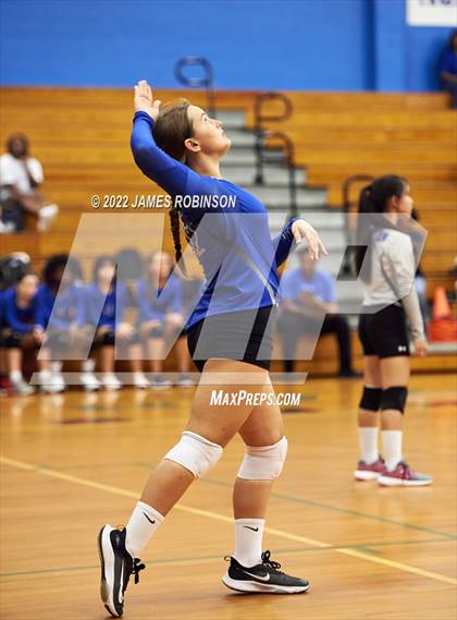 Thumbnail 2 in Stanton @ Ribault photogallery.