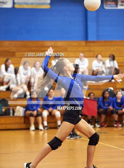 Thumbnail 3 in Stanton @ Ribault photogallery.