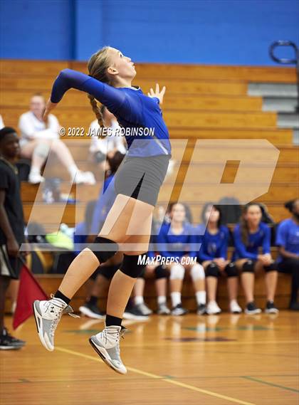 Thumbnail 1 in Stanton @ Ribault photogallery.