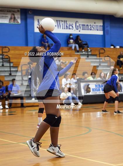 Thumbnail 2 in Stanton @ Ribault photogallery.