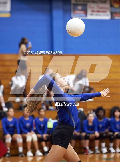 Thumbnail 1 in Stanton @ Ribault photogallery.