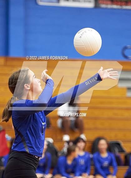 Thumbnail 1 in Stanton @ Ribault photogallery.