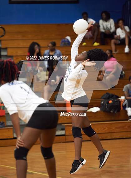 Thumbnail 2 in Stanton @ Ribault photogallery.