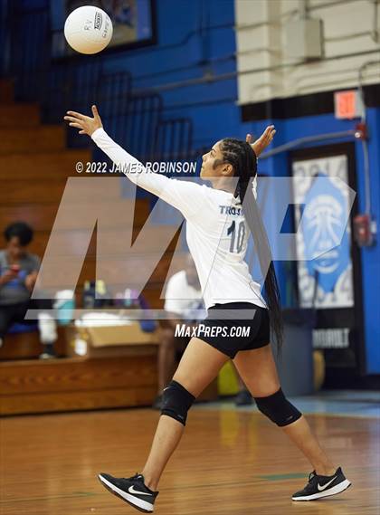 Thumbnail 2 in Stanton @ Ribault photogallery.