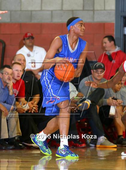 Thumbnail 2 in Etiwanda vs. Bishop Gorman (Nike Extravaganza) photogallery.
