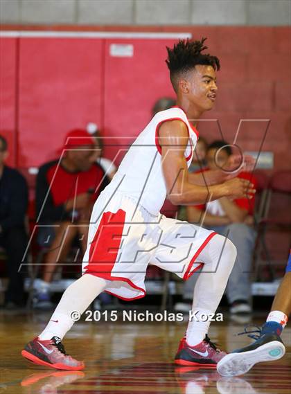 Thumbnail 3 in Etiwanda vs. Bishop Gorman (Nike Extravaganza) photogallery.