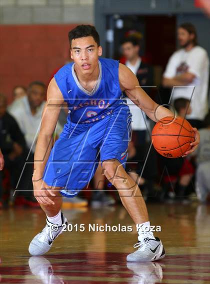 Thumbnail 2 in Etiwanda vs. Bishop Gorman (Nike Extravaganza) photogallery.
