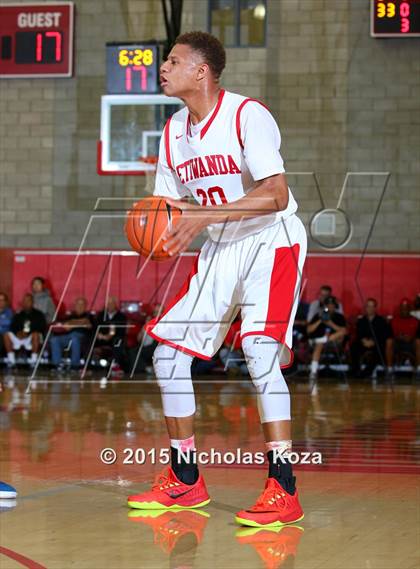 Thumbnail 2 in Etiwanda vs. Bishop Gorman (Nike Extravaganza) photogallery.