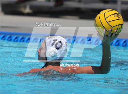 Thumbnail 2 in Del Norte vs. Oceanside (18th Annual Draz Memorial Classic) photogallery.